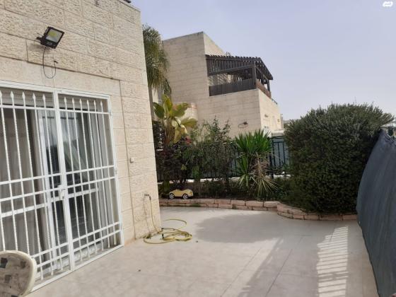 אמנון יואל פרידלר 16 (פסגת זאב מזרח)