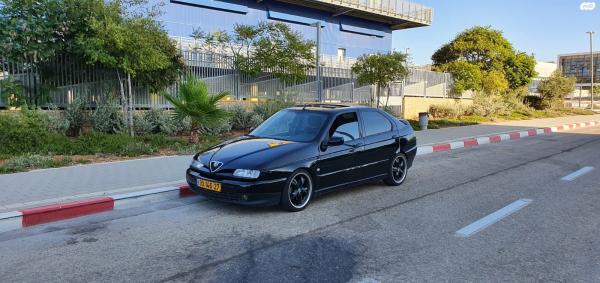 אלפא רומיאו 146 (1998)