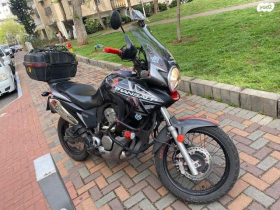 הונדה טרנסאלפ 700 (2011)