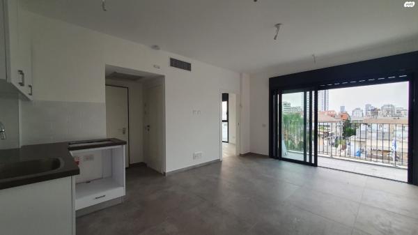 שדרות הצנחנים 18 (מתחם נגבה)