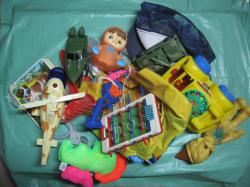 150 צעצועים קטנים לילדים שמורים