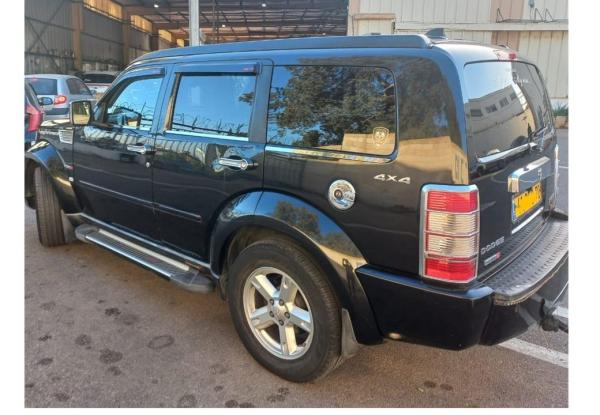 דודג' ניטרו (2010)