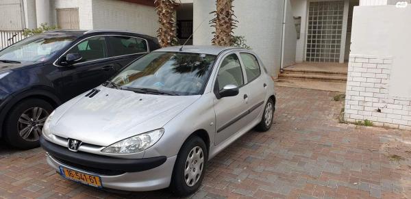 פיג'ו 206 (2007)