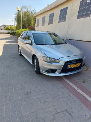 מיצובישי לנסר ספורטבק (2016)