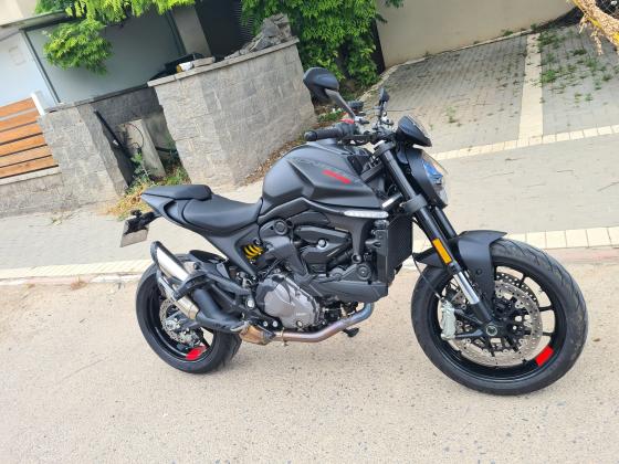 דוקאטי מונסטר 950 (2021)