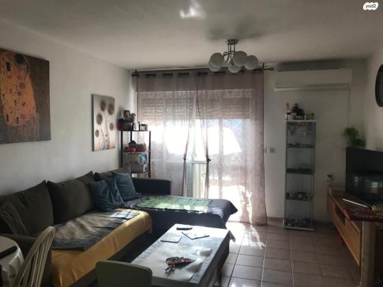 נחל פרת 8 (אחוזת דניה)