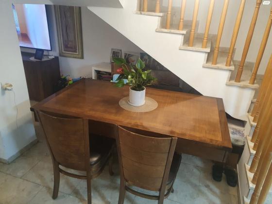 פינת אוכל בצבע חום כהה+ 8 כסאות