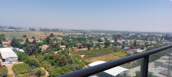 אהוד מנור 4 (תלמי מנשה הצעירה)