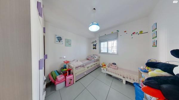 הרב ישעיהו משורר 14 (הדר גנים;גני הדר)