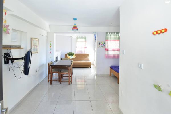 יעקב טהון 18 (קרית היובל)