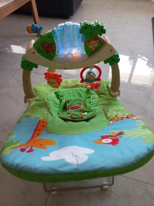 טרמפולינה, יער הגשם, פישר פרייס,