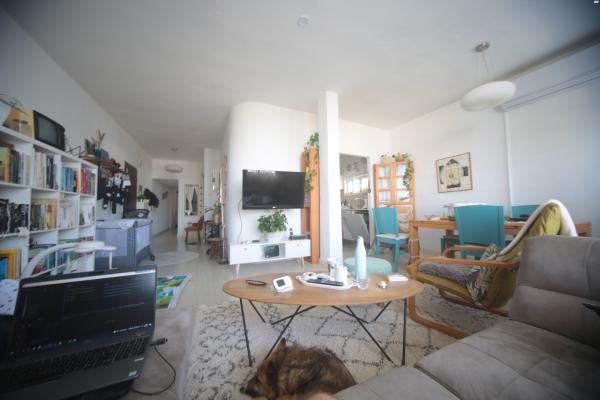 טרכטנברג 15 (אברמוביץ')