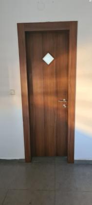 12 דלתות פנדור חומות, חלקן