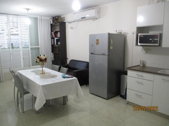 הרב שטרסר 4 (גבעת סוקולוב)