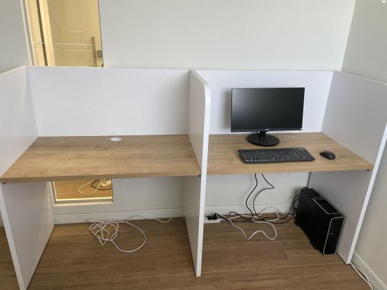 2 עמדות טלמרקטינג מחוברות סה״כ