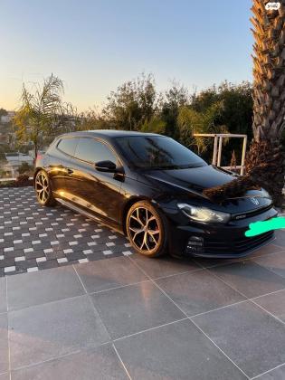 פולקסווגן שירוקו (2016)