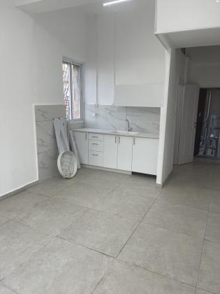 מחנה יהודה 8 (מחנה יהודה)