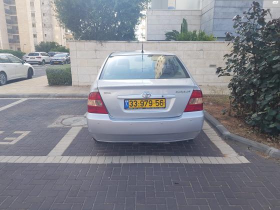 טויוטה קורולה (2004)