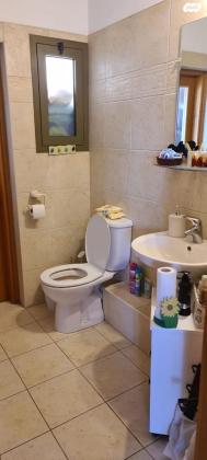 התקווה 12 (מרכז אזרחי)