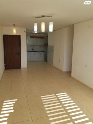 טרומפלדור 8 (מרכז העיר)