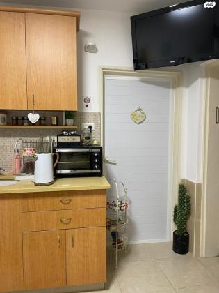 בן זכאי 10 (שיכוני המזרח)