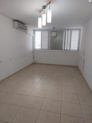 טרומפלדור 8 (מרכז העיר)