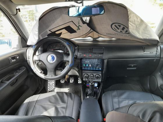 פולקסווגן בורה (2003)