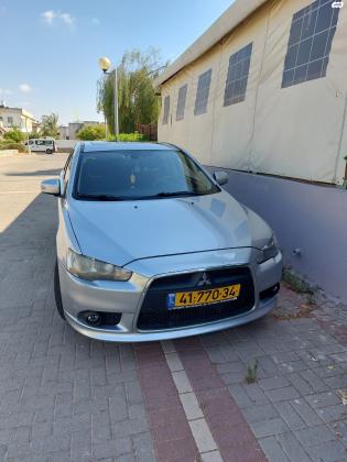 מיצובישי לנסר ספורטבק (2016)