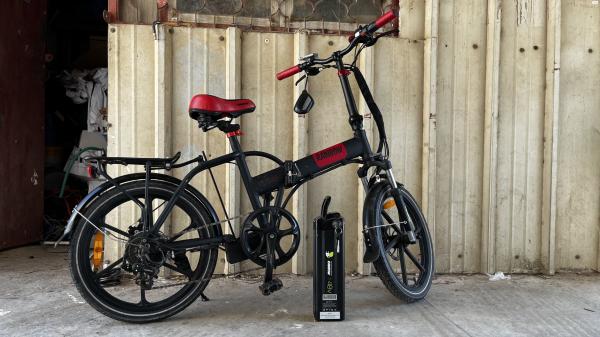 אופניים חשמליים של חברת RAINBOW