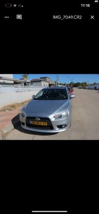 מיצובישי לנסר ספורטבק (2016)