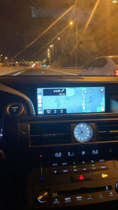 לקסוס IS300h (2016)