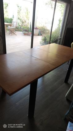 שולחן אוכל נפתח מבית הביטאט