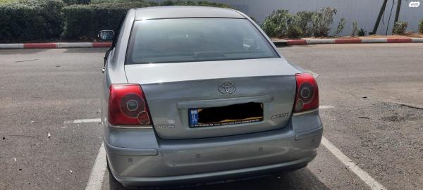 טויוטה אוונסיס (2008)