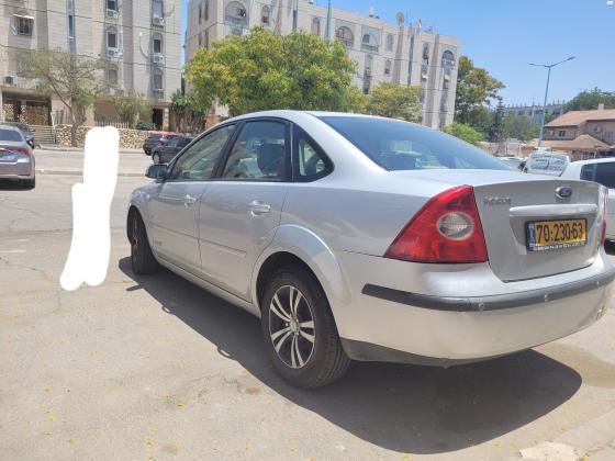 פורד פוקוס (2008)