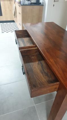 שולחן עץ מלא עבודת יד,