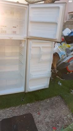 מקרר שארפ במצב מעולה 322 ליטר