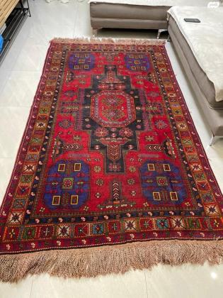 שני שטיחים קווקזיים בעבודת יד