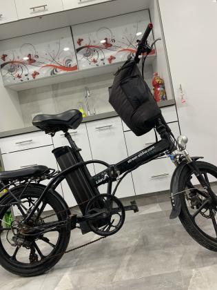 אופניים חשמליות מבית The lion