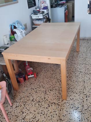 שולחן פינת אוכל של איקאה,