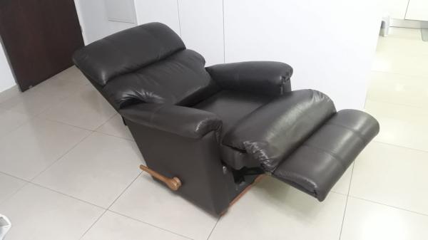 כורסאת טלוויזיה לייזי בוי במצב