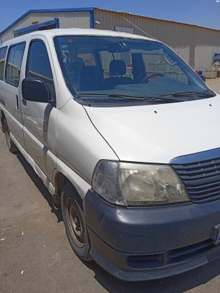 טויוטה הייאס ארוך (2010)