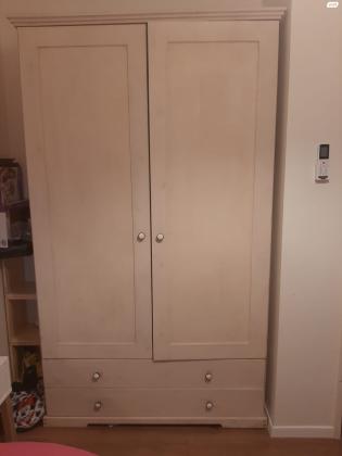 ארון של חברת עצמל'ה