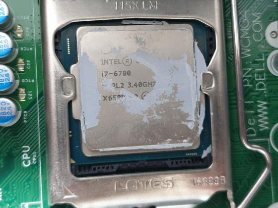 DELL OPTIPLEX 7040 D18M D18M001