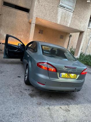 פורד מונדאו (2008)