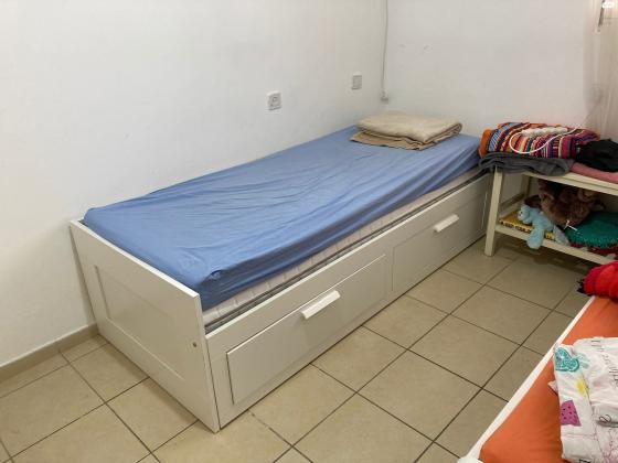 מיטת נוער נפתחת לשתי מיטות + המזורנים