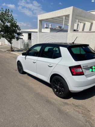 סקודה פאביה (2016)