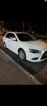 מיצובישי לנסר ספורטבק (2014)