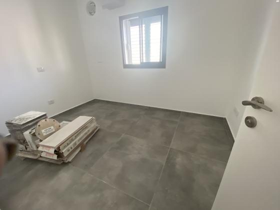 מוריה 13 (יד לבנים)