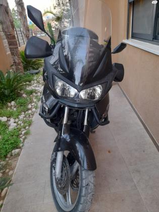 הונדה ואראדרו 1000 (2011)