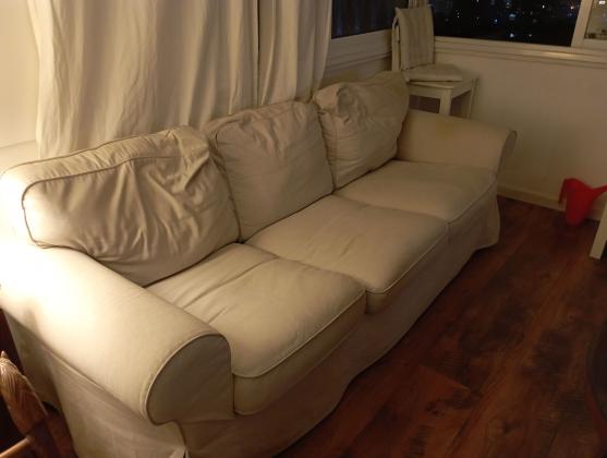 ספת איקאה ישנה במצב טוב